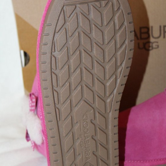 NIB UGG KOOLABURRA YOUTH 5 WOMEN'S 6.5-7 MINI SUEDE BOW BOOTS PINK‎ - Picture 6 of 6